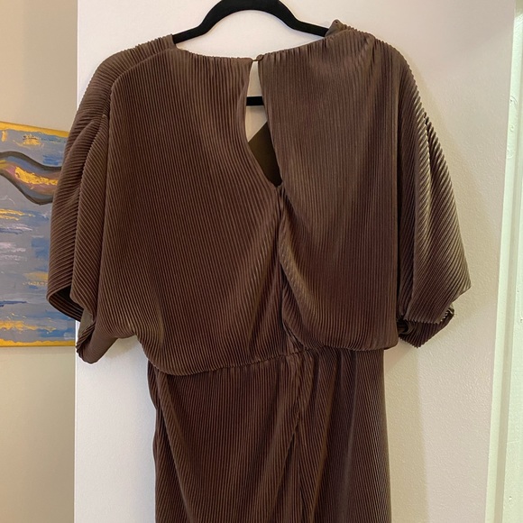 NWT Romper - Picture 4 of 4